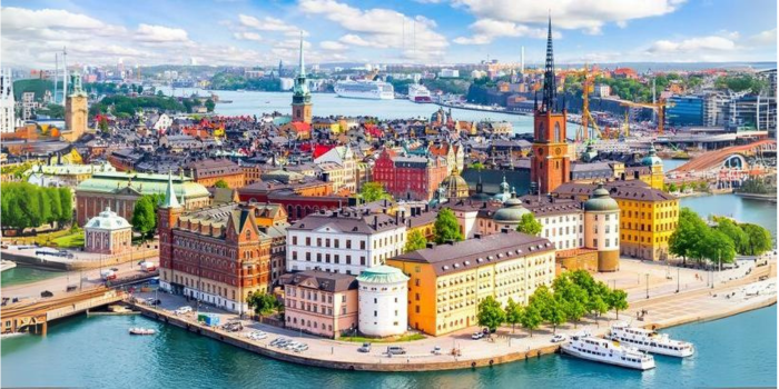 JOB IN SWEDEN: what is worth to know?